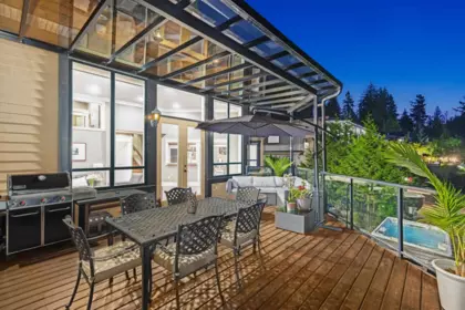 Hot Tub / Spa Photo of 673 Sylvan Avenue, North Vancouver, BC