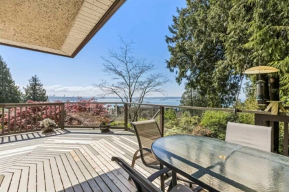 2440 Queens Avenue, West Vancouver, BC, West Vancouver — Single Family Residence for sale