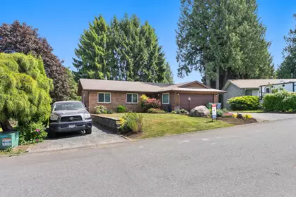 34050 Shannon Drive, Abbotsford, BC, Abbotsford — Single Family Residence for sale