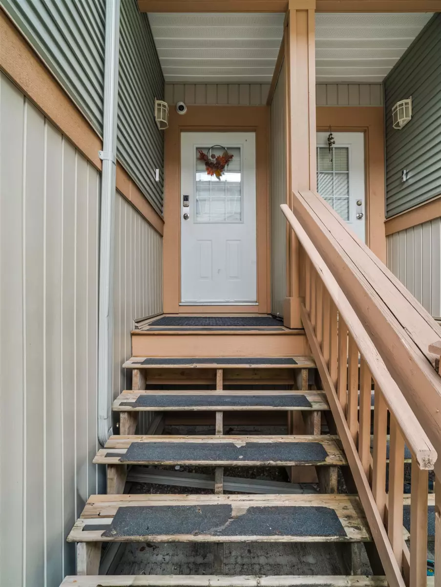 Family Room Photo of 47 7518 138 Street, Surrey, BC