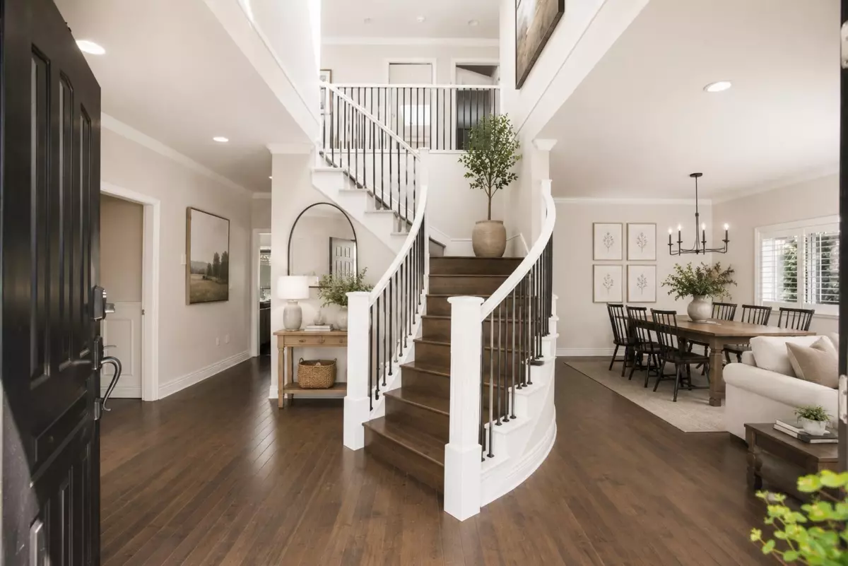 Family Room Photo of 228 W Kings Road, North Vancouver, BC
