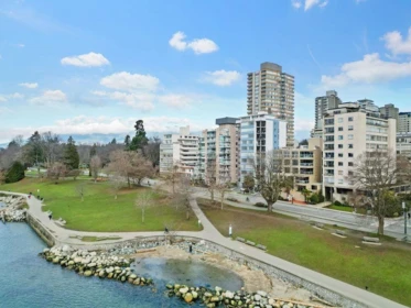401 2015 Beach Avenue, Vancouver, BC, Vancouver — Apartment/Condo for sale