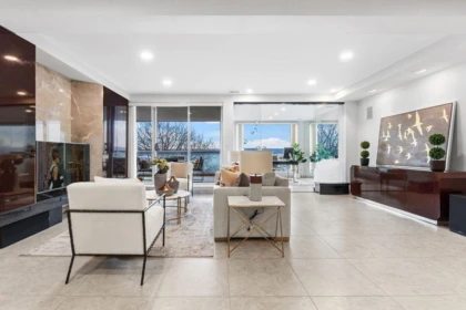 Kitchen Island Photo of 401 2015 Beach Avenue, Vancouver, BC