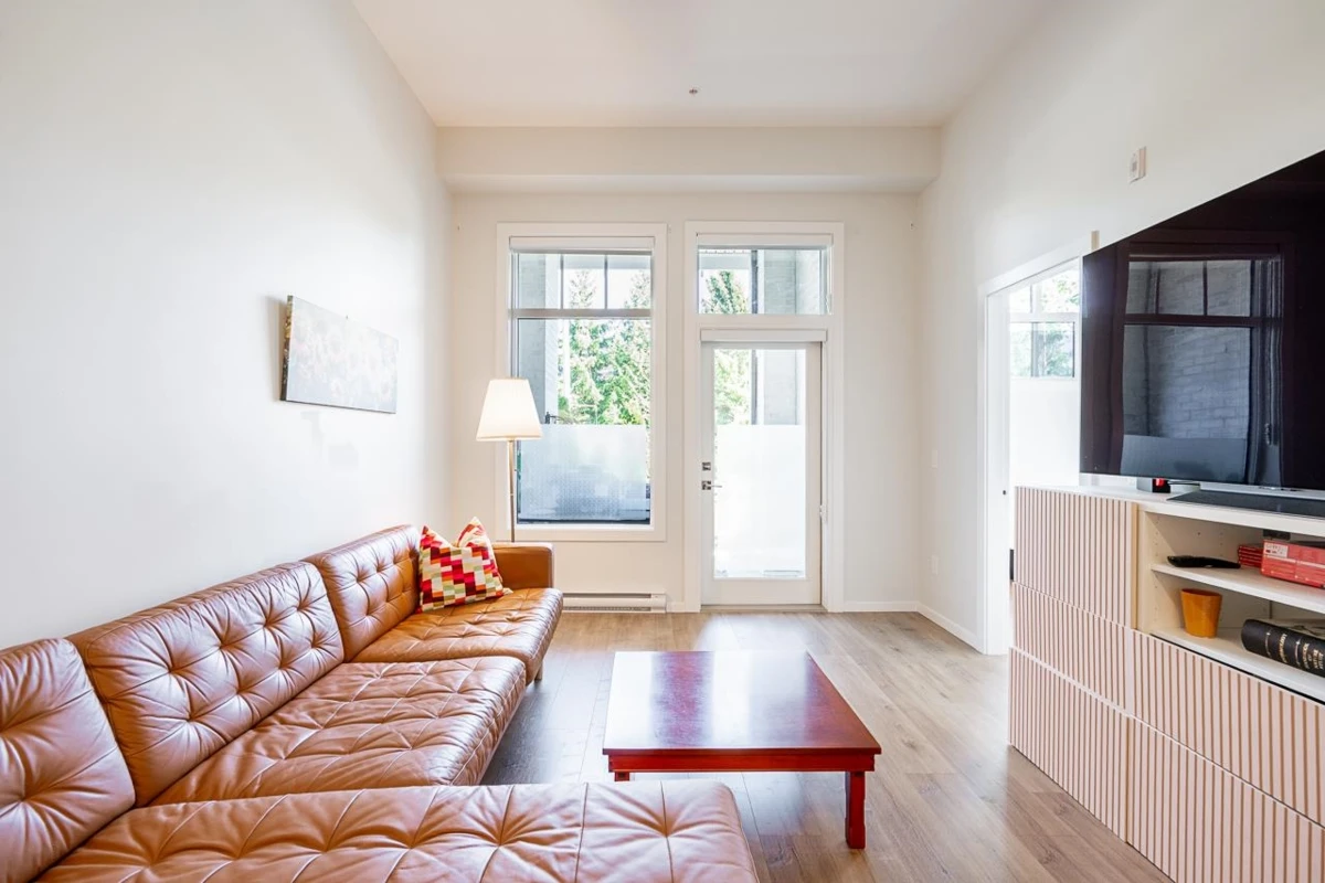 Dining Area Photo of 104 3315 148 Street, Surrey, BC