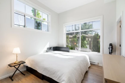 Guest Bathroom Photo of 104 3315 148 Street, Surrey, BC