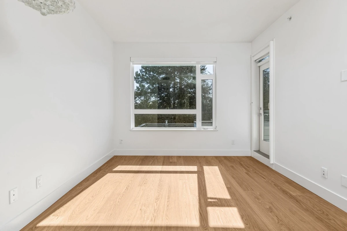 Living Room Photo of 309 5115 Cambie Street, Vancouver, BC