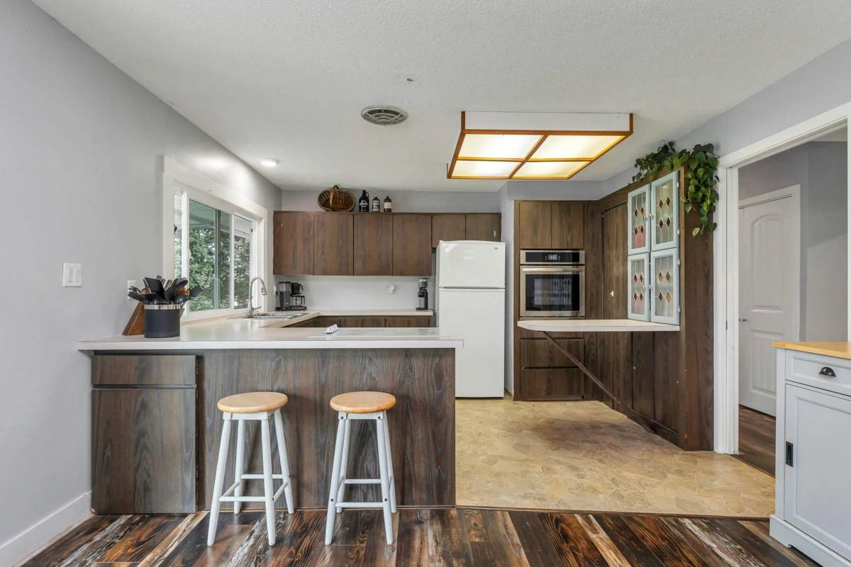 Family Room Photo of 24320 116 Avenue, Maple Ridge, BC