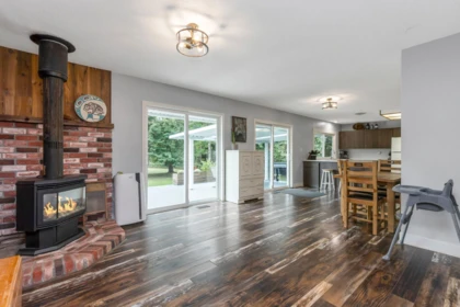 Breakfast Nook Photo of 24320 116 Avenue, Maple Ridge, BC