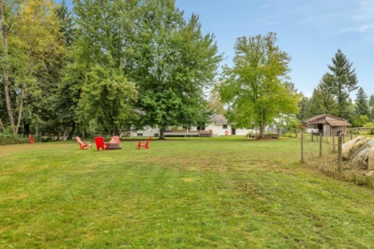 Front Yard Photo of 24320 116 Avenue, Maple Ridge, BC