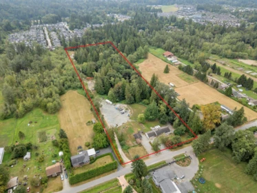 Hot Tub / Spa Photo of 24320 116 Avenue, Maple Ridge, BC