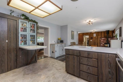 Kitchen Island Photo of 24320 116 Avenue, Maple Ridge, BC