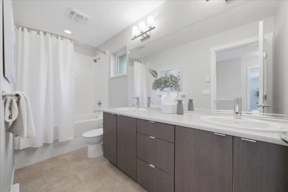 Mudroom Photo of 6891 195a Street, Surrey, BC