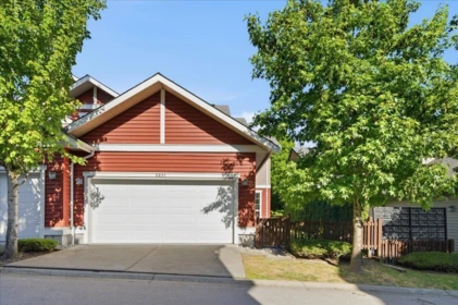 Swimming Pool Photo of 6891 195a Street, Surrey, BC