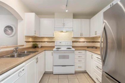 Kitchen Photo of 144 2980 Princess Crescent, Coquitlam, BC