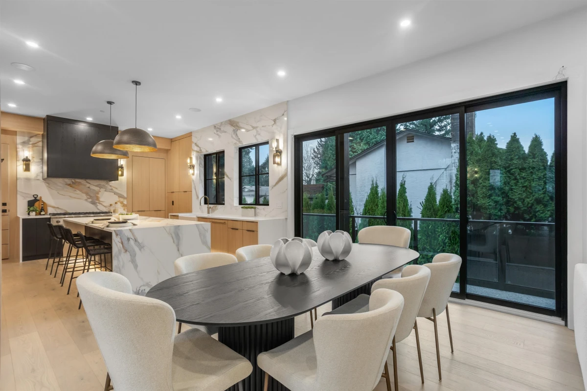 Dining Area Photo of 21606 124 Avenue, Maple Ridge, BC