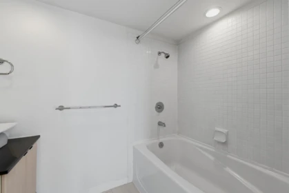 Hallway Photo of 1205 989 Beatty Street, Vancouver, BC