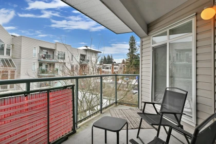 Staircase Photo of 306 32075 George Ferguson Way, Abbotsford, BC