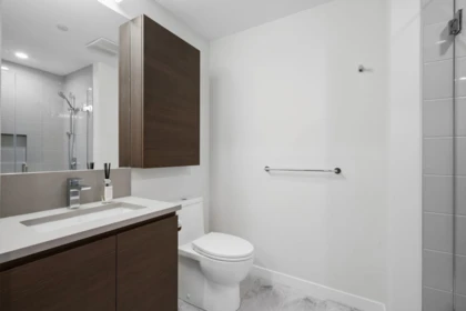 Bedroom 2 Photo of 1410 4168 Lougheed Highway, Burnaby, BC