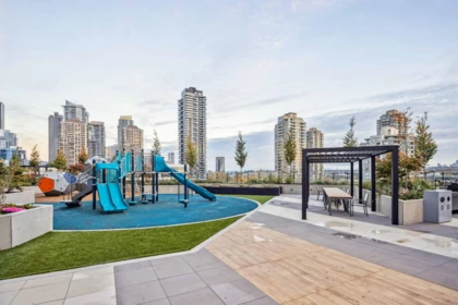 Hot Tub / Spa Photo of 1410 4168 Lougheed Highway, Burnaby, BC