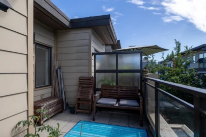 Hot Tub / Spa Photo of 3683 Commercial Street, Vancouver, BC