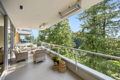 Garden / Landscaping Photo of 807 1501 Vidal Street, White Rock, BC