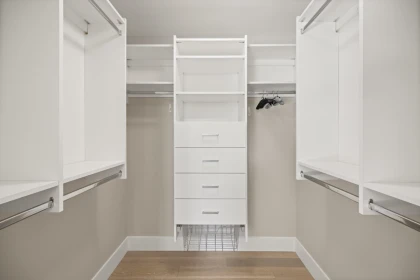 Laundry Room Photo of 807 1501 Vidal Street, White Rock, BC