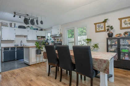 Breakfast Nook Photo of 34587 Ferguson Avenue, Mission, BC