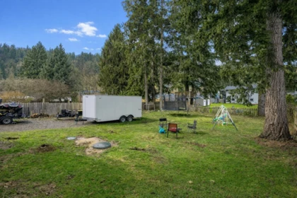 Hot Tub / Spa Photo of 34587 Ferguson Avenue, Mission, BC