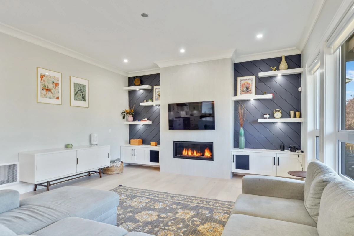 Living Room Photo of 14149 16 Avenue, Surrey, BC