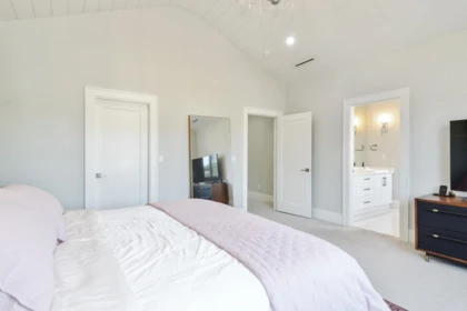Powder Room Photo of 14149 16 Avenue, Surrey, BC