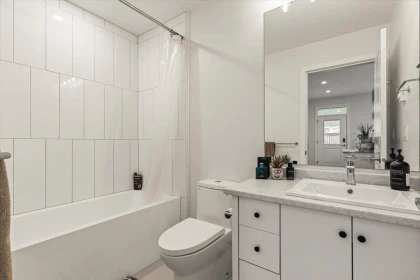 Hallway Photo of 165 46211 Promontory Road, Chilliwack, BC