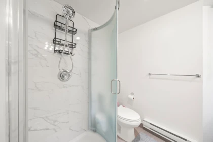 Entry Foyer Photo of 403 6070 Mcmurray Avenue, Burnaby, BC