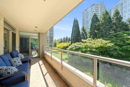 Hallway Photo of 403 6070 Mcmurray Avenue, Burnaby, BC