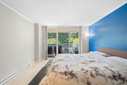 Office / Den Photo of 403 6070 Mcmurray Avenue, Burnaby, BC