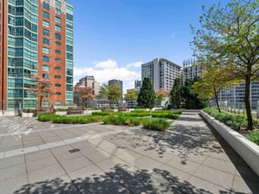 Garden / Landscaping Photo of 2907 1028 Barclay Street, Vancouver, BC