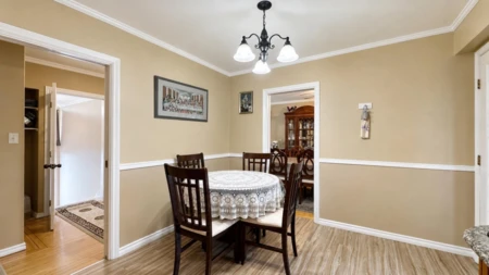 Kitchen Photo of 11010 Partridge Crescent, Surrey, BC