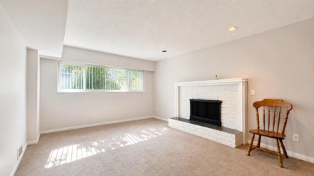 Mudroom Photo of 11010 Partridge Crescent, Surrey, BC