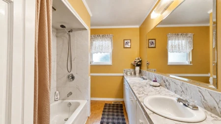 Powder Room Photo of 11010 Partridge Crescent, Surrey, BC