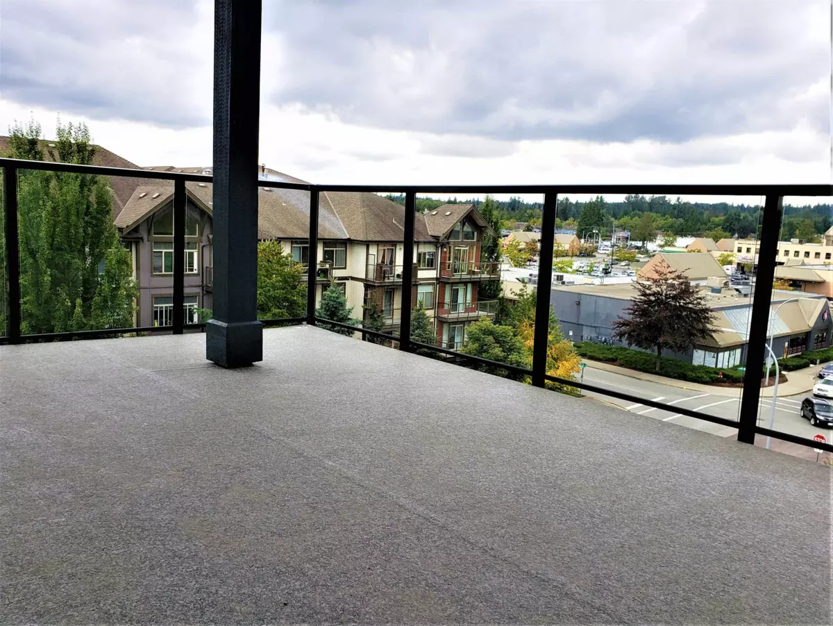Exterior Rear Photo of 515 15351 101 AVENUE, Surrey BC V3R 0G2
