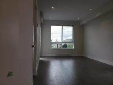 Hot Tub / Spa Photo of 515 15351 101 AVENUE, Surrey BC V3R 0G2