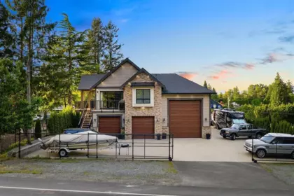 Community Amenities Photo (Clubhouse) of 4033 PRAIRIE STREET, Abbotsford BC V4X 1X2