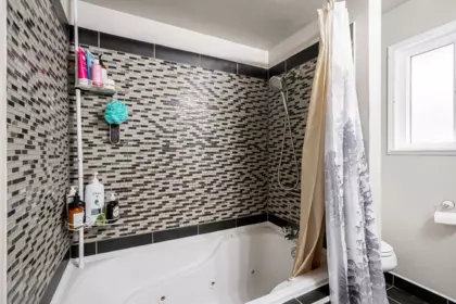 Laundry Room Photo of 15084 RAVEN PLACE, Surrey BC V3R 4T2