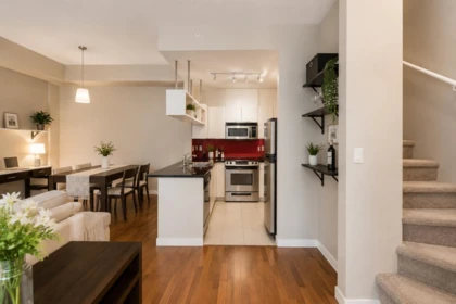 1072 Seymour Street, Vancouver, BC, Vancouver — Townhouse for sale
