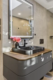 Hot Tub / Spa Photo of 2968 Mathers Crescent, West Vancouver, BC