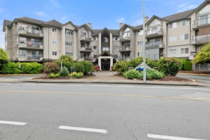 206 45520 Knight Road, Chilliwack, BC, Chilliwack — Apartment/Condo for sale