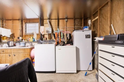 Basement Recreation Room Photo of 3185 E 16th Avenue, Vancouver, BC