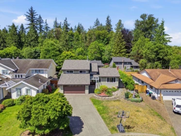 19644 49b Avenue, Langley, BC, Langley — Single Family Residence for sale