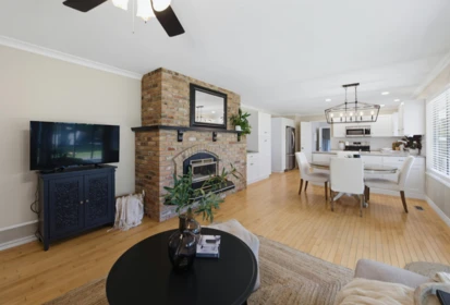 Breakfast Nook Photo of 5631 E Sunrise Crescent, Surrey, BC