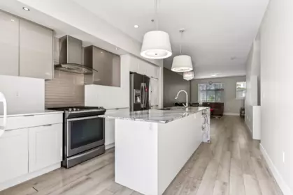 Kitchen Photo of 14 20852 77a Avenue, Langley, BC