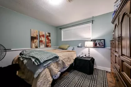 Swimming Pool Photo of 34487 Pearl Avenue, Abbotsford, BC